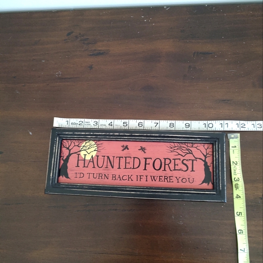 Haunted Forest I'd Turn Back If I Were You Halloween Decor Sign Spooky Rustic - Picture 3 of 3